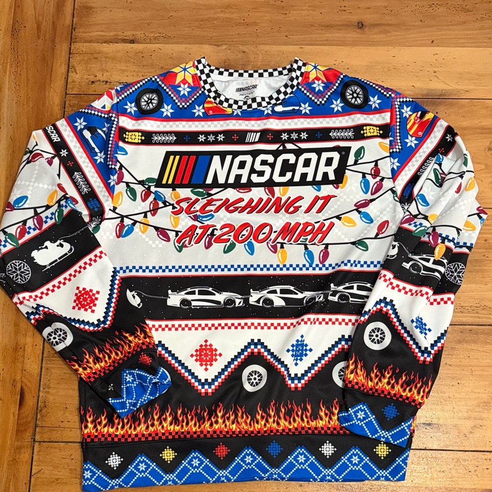 NASCAR ProSphere Holiday Sweatshirt size M